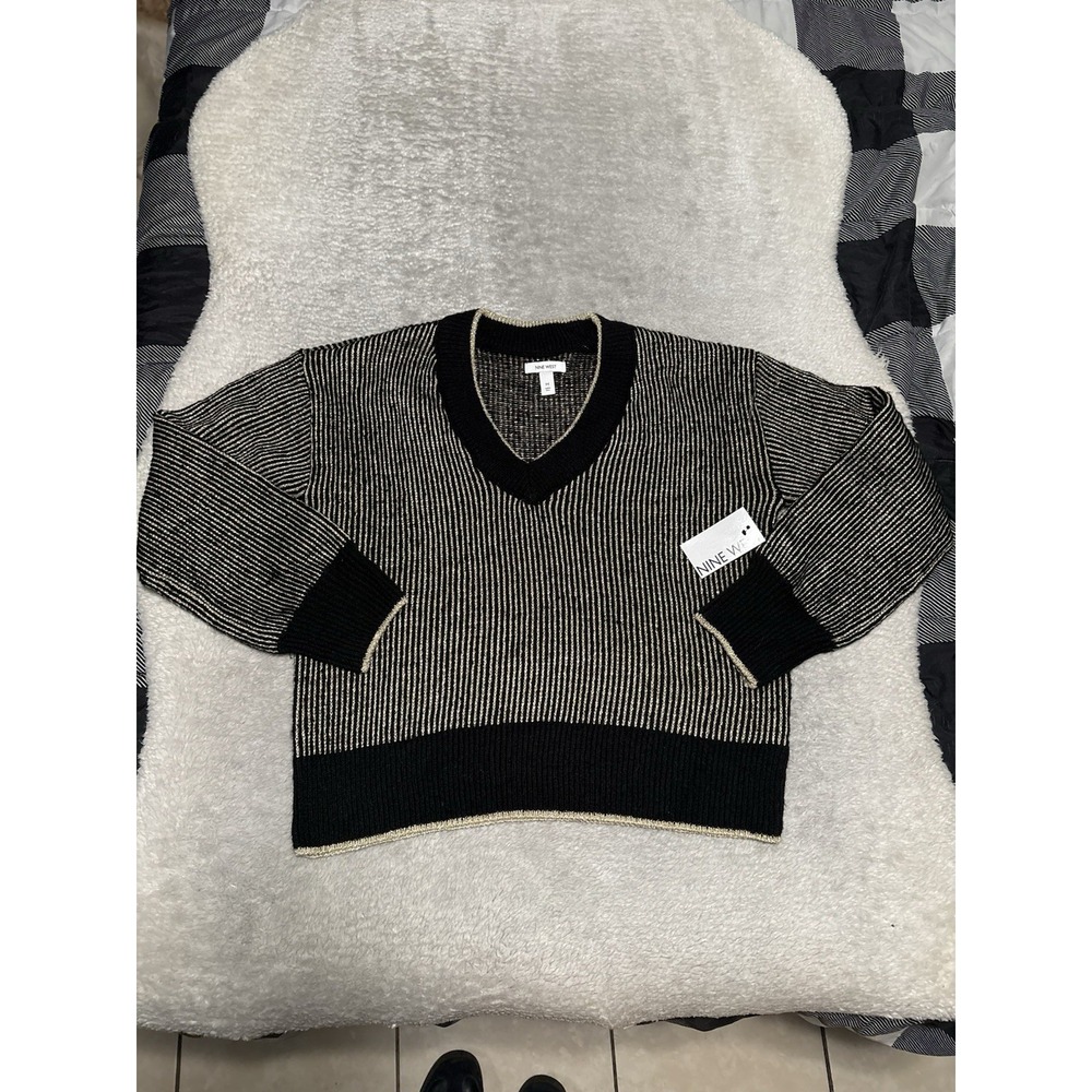 Nine West Women's Black Gold Striped Pullover V Neck Sweater Size Medium NWT